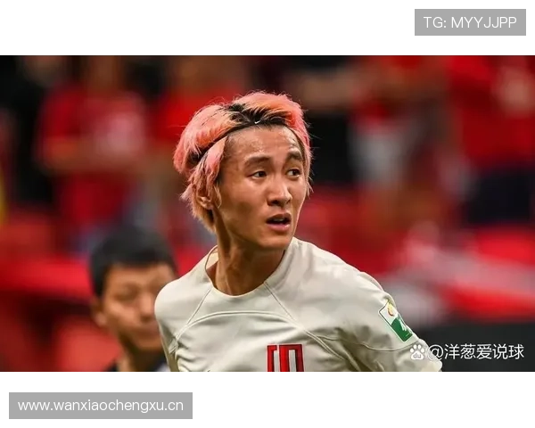 韦世豪迎来边路突破，中国队表现值得关注与期待