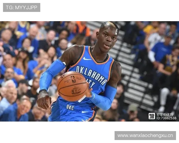 卡斯尔无球跑动制造空位，拉开雷霆外线空间